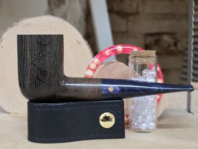 Bog Oak mistyveil stem