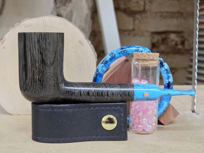 Bog Oak azure maiden stem