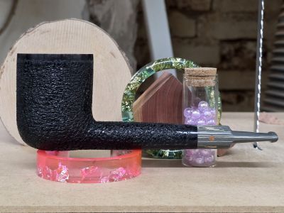 Rusticated magnum, granite stem